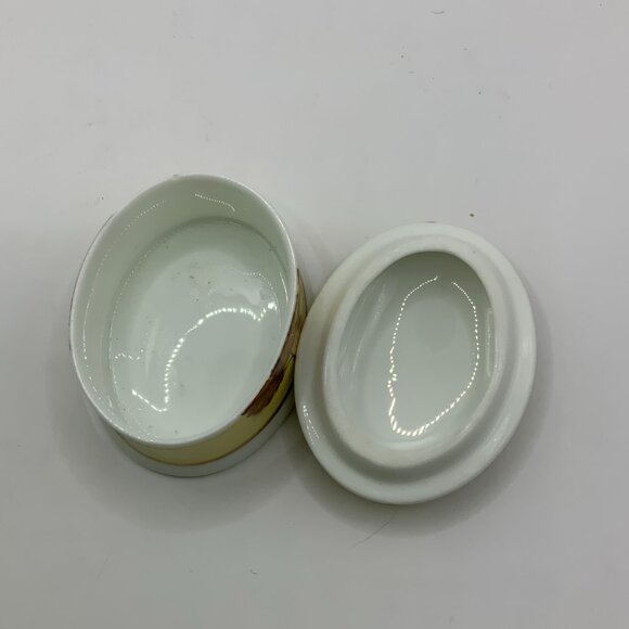 Ayshford Stafforshire England Berry Vintage Falcon China Trinket Box - Picture 4 of 6